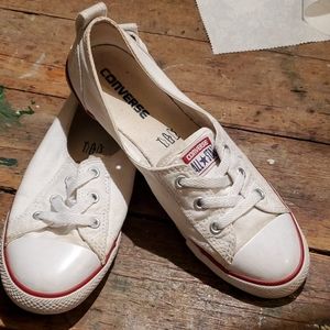 Converse flats